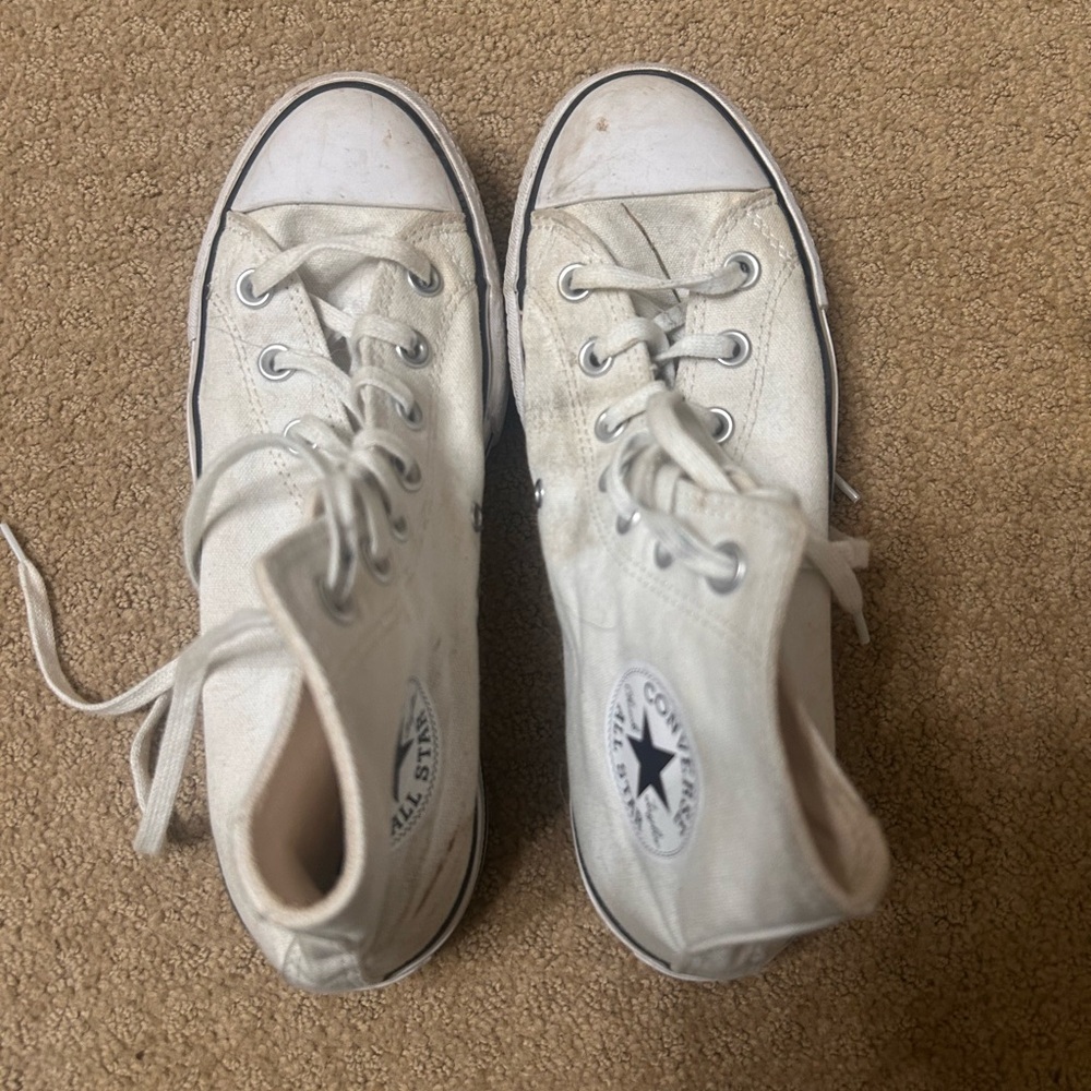 Converse Women Classic White Platform High-Tops